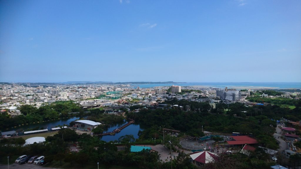 沖縄こどもの国展望台からの眺め