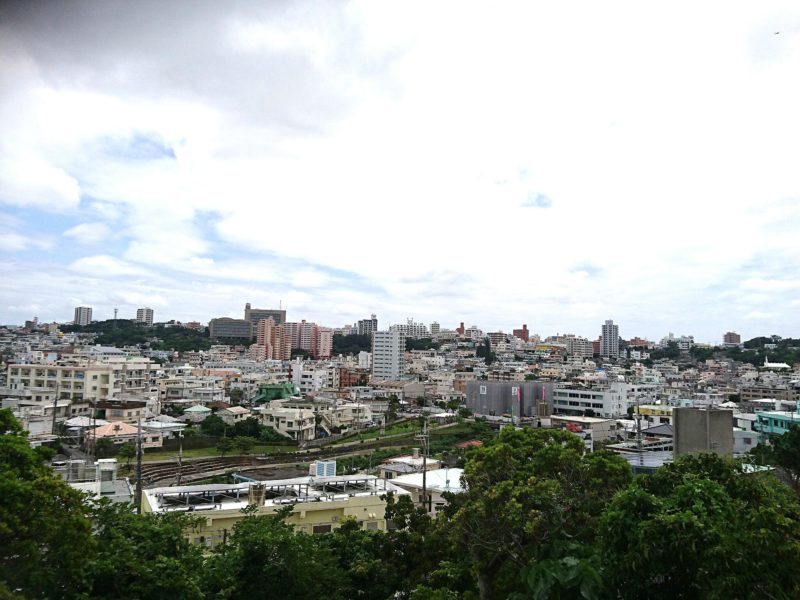 沖縄市越来グスクからの眺め