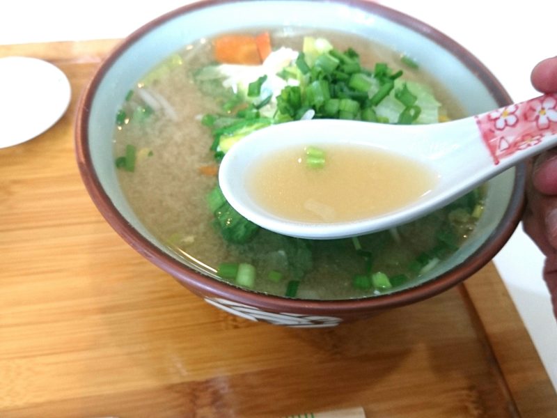 食楽屋おはな沖縄市室川の味噌汁