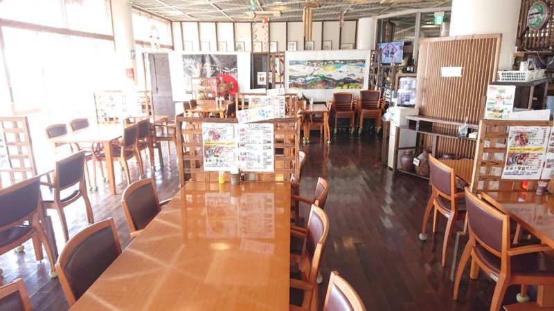 沖縄こどもの国レストラン海族工房の店内