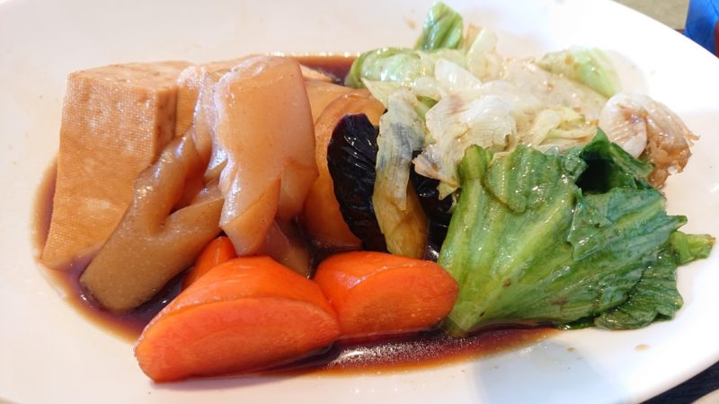 なかゆくい沖縄市仲宗根町の野菜の煮付け定食