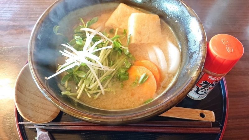 沖縄市諸見里みやび茶屋・仲元のすいとん
