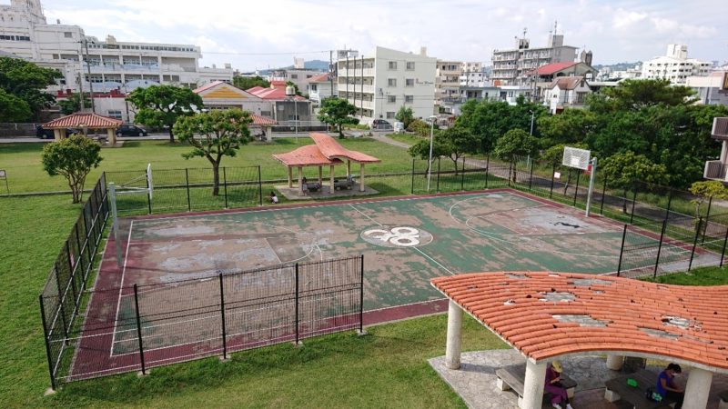 沖縄市バスケットができる公園